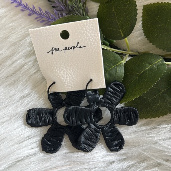 Free People Wendy Woven Flower Hoops Black Earrings - Picture 2 of 7